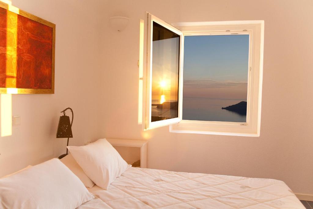 Whitedeck Santorini Hotel Imerovigli  Værelse billede