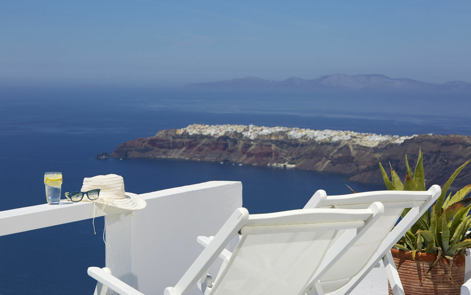 Whitedeck Santorini Hotel Imerovigli  Eksteriør billede